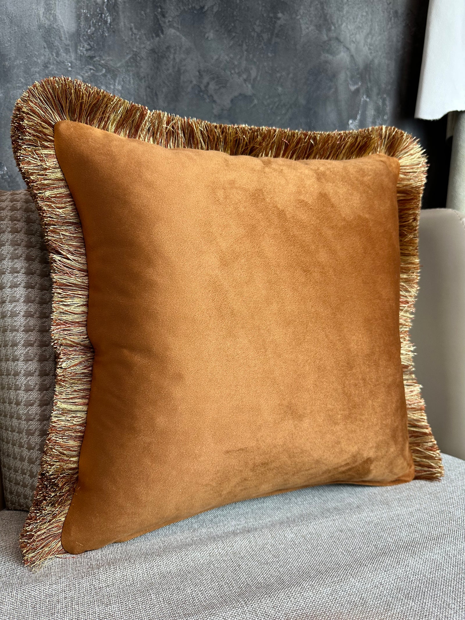 SOLID-47 PILLOW 