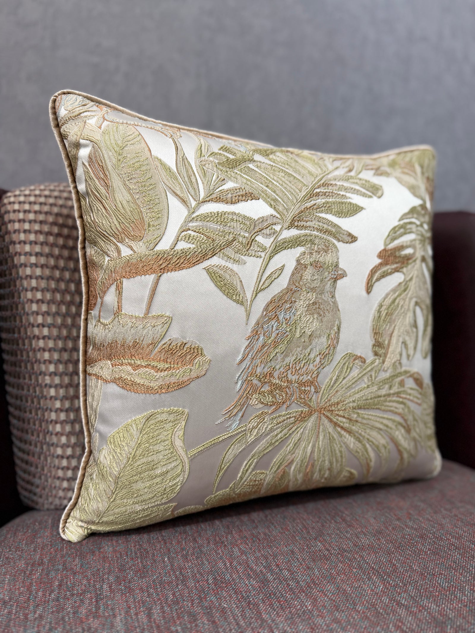 Lalezar-5900