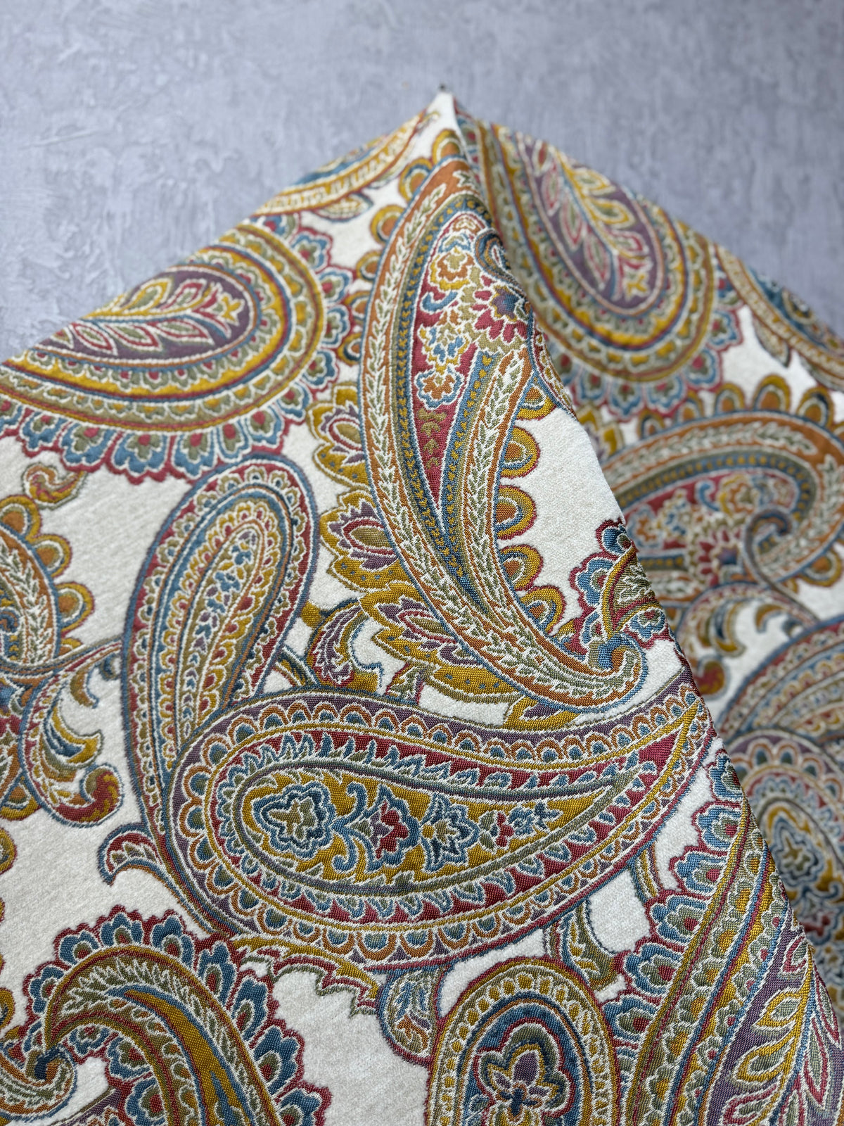 Şal Desenli Şönil/Keten Kumaş Metre ile | Kaliteli Dokuma Döşemelik ve Perdelik Ev Dekorasyon Kumaşı – 140 cm En