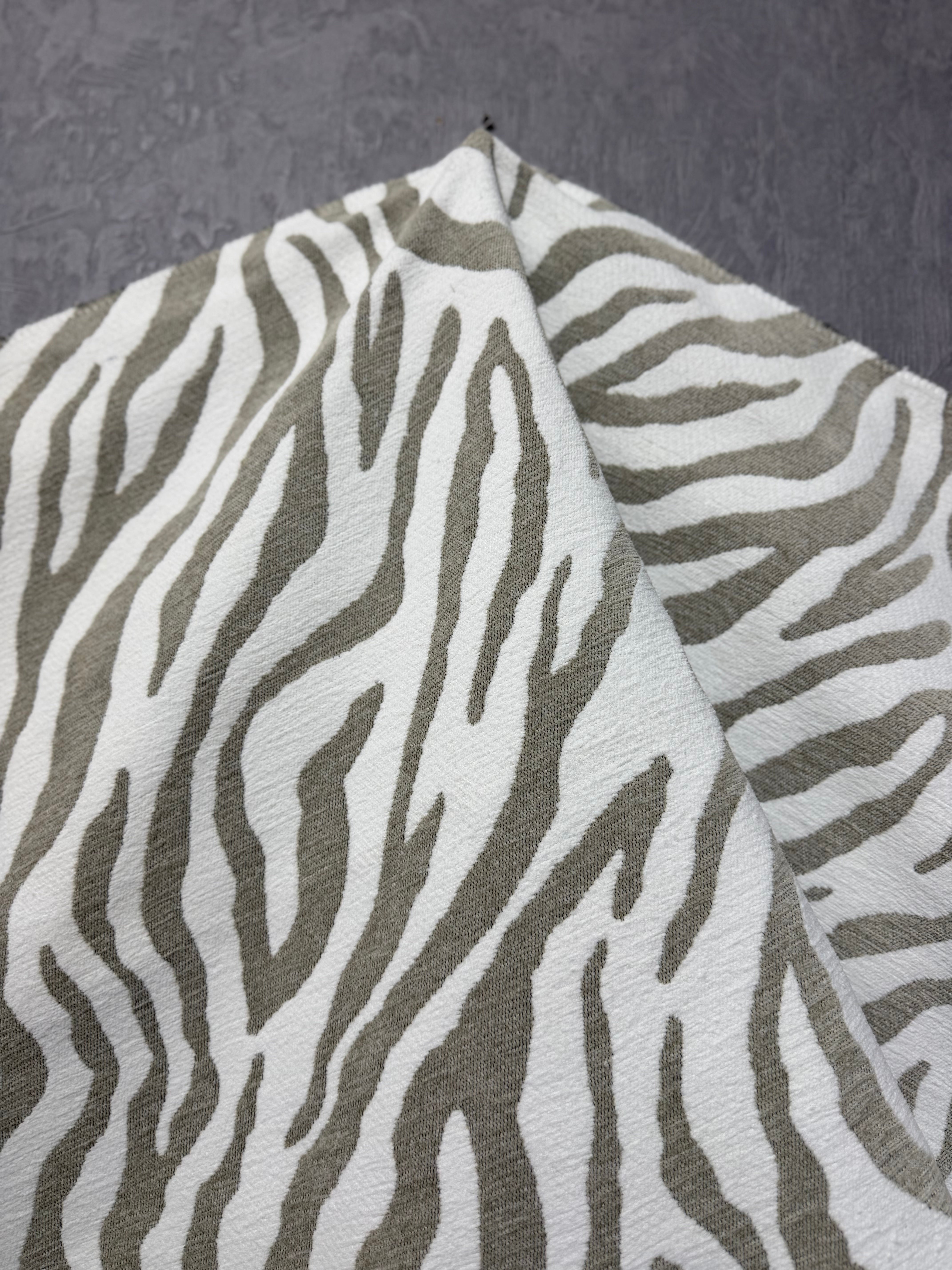 Zebra Desenli Keten Kumaş Metre ile | Animal Print Ağır Gramajlı Dokuma Döşemelik ve Perdelik Ev Dekorasyon Kumaşı – 140 cm En