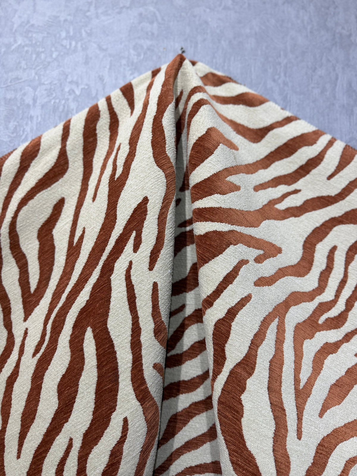 Zebra Desenli Keten Kumaş Metre ile | Animal Print Ağır Gramajlı Dokuma Döşemelik ve Perdelik Ev Dekorasyon Kumaşı – 140 cm En
