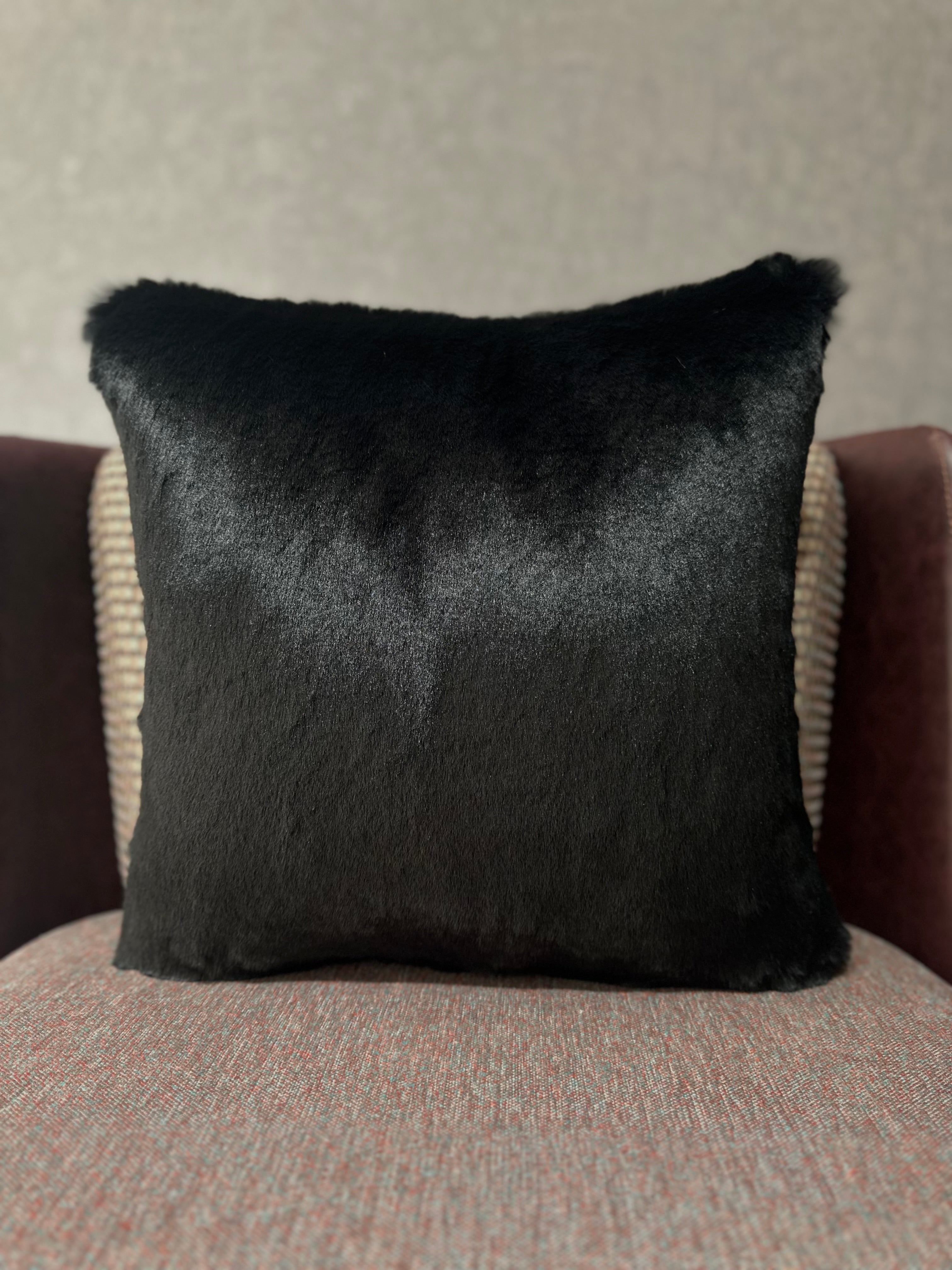 Tavşan Tüyü Siyah