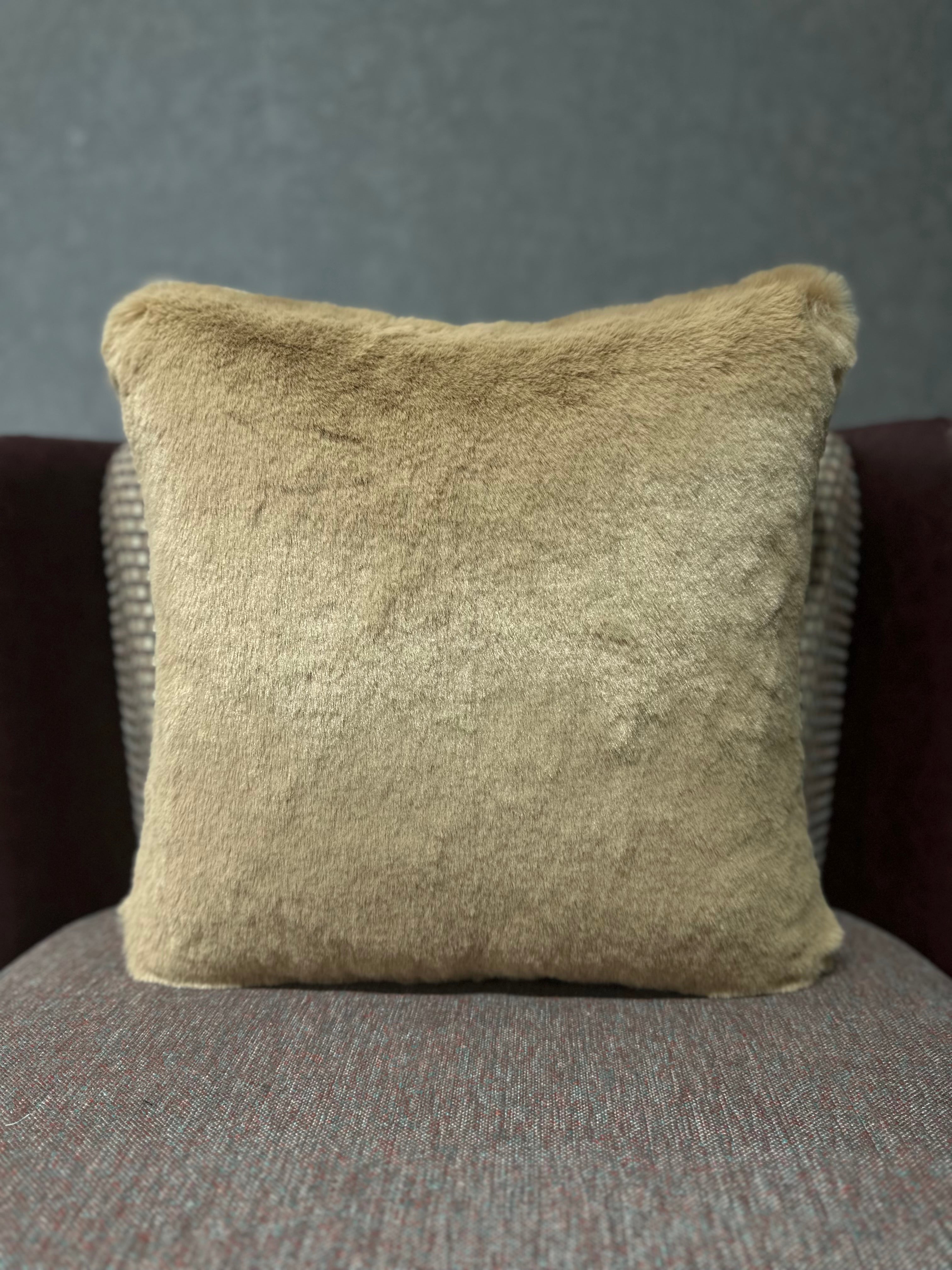 Tavşan Tüyü Sütlü Kahve