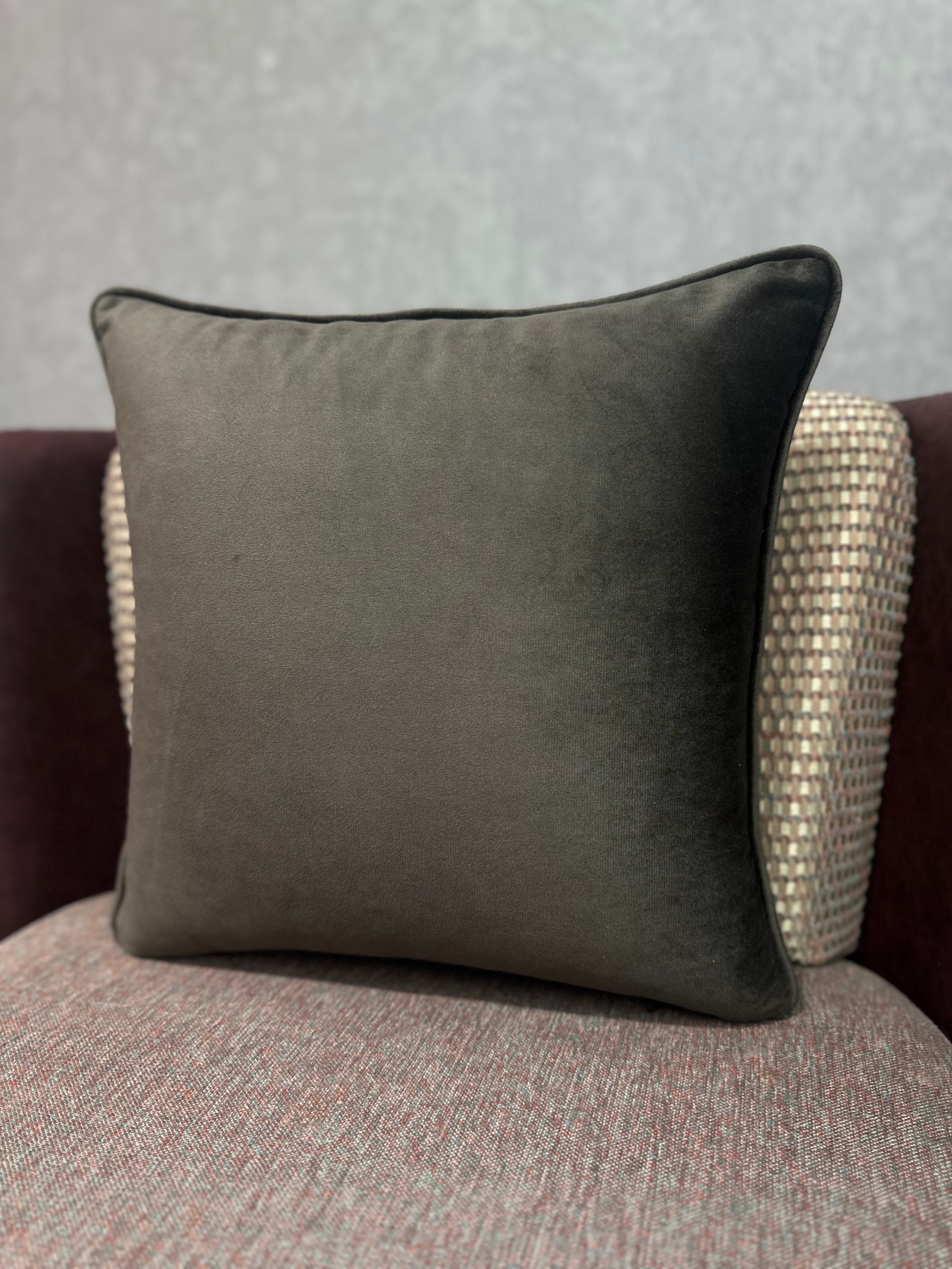 SOLID-7004 PILLOWCASE 