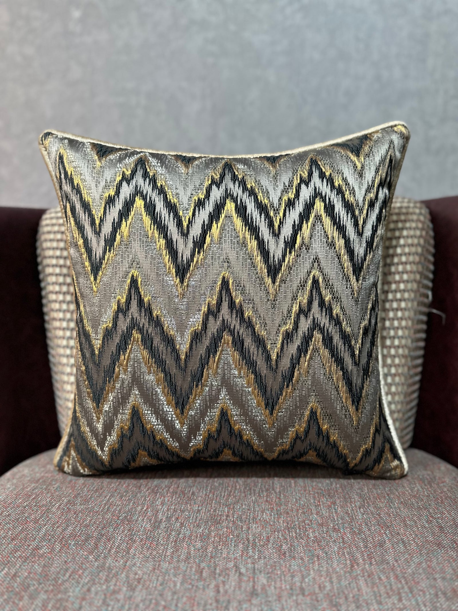 Chevron Exclusive-89