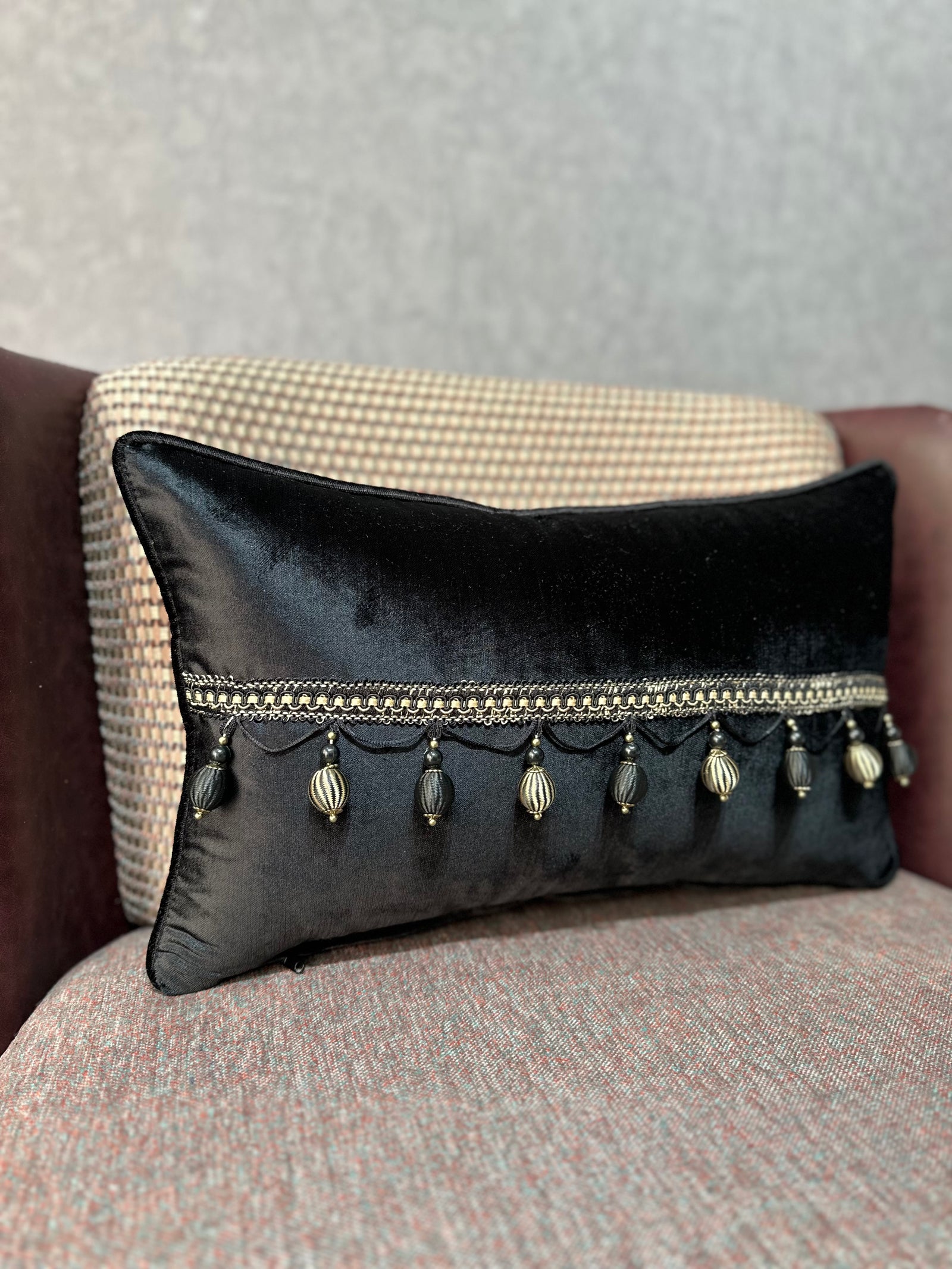 BONCUK-02 (SİYAH ATLAS)