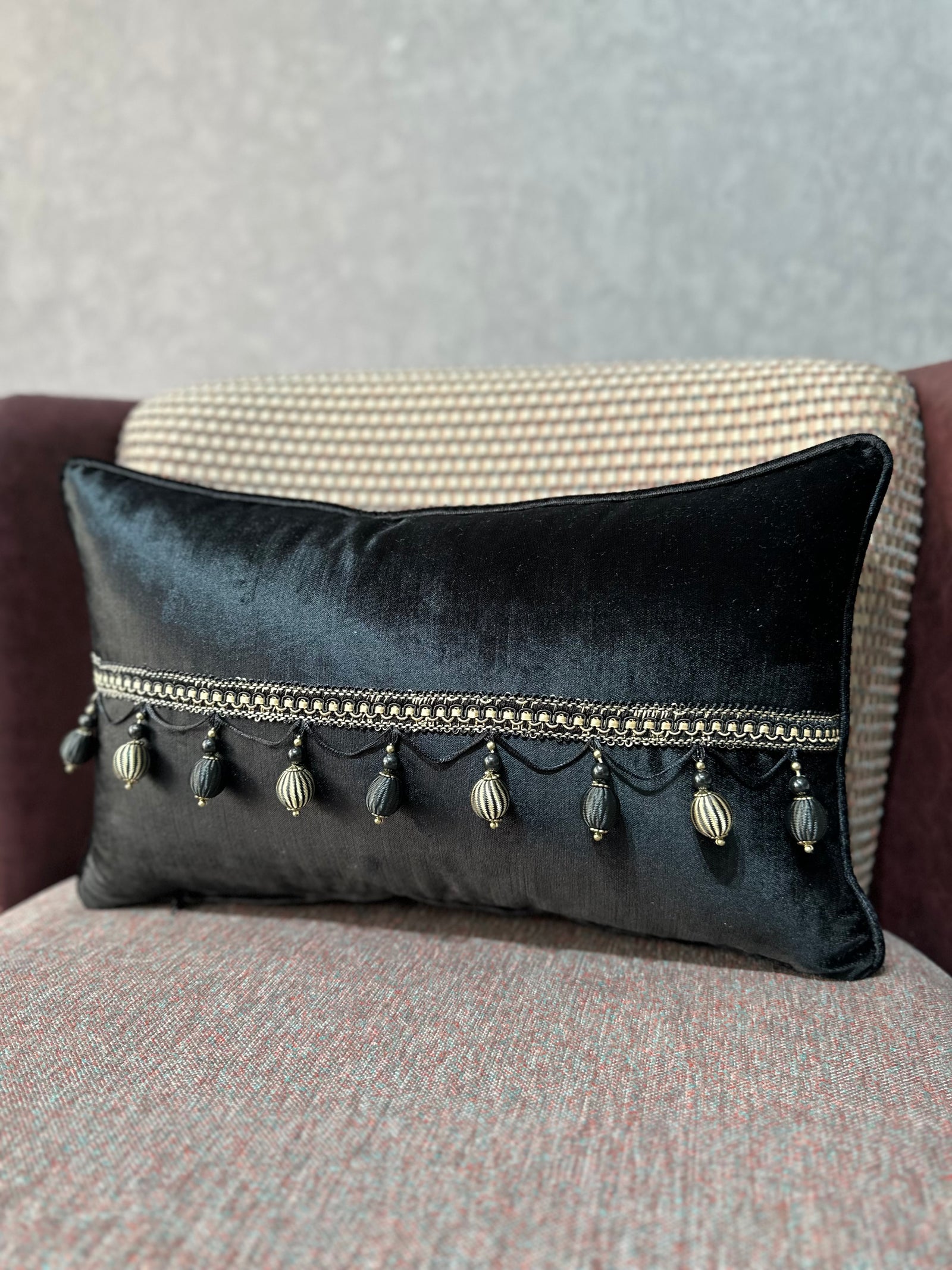 BONCUK-02 (SİYAH ATLAS)