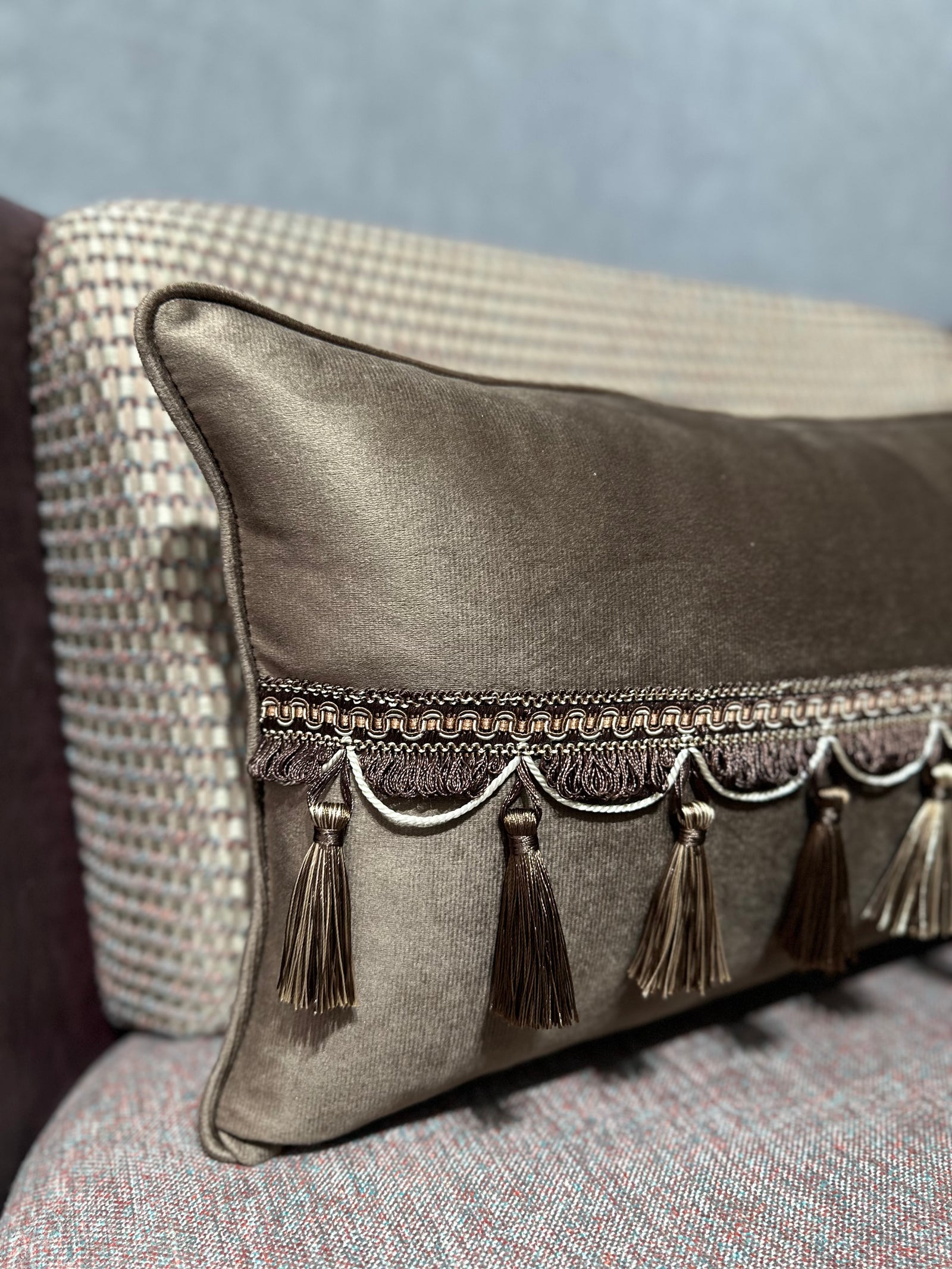 SARKIK PÜSKÜL-46 (KAHVERENGİ SOLİD)