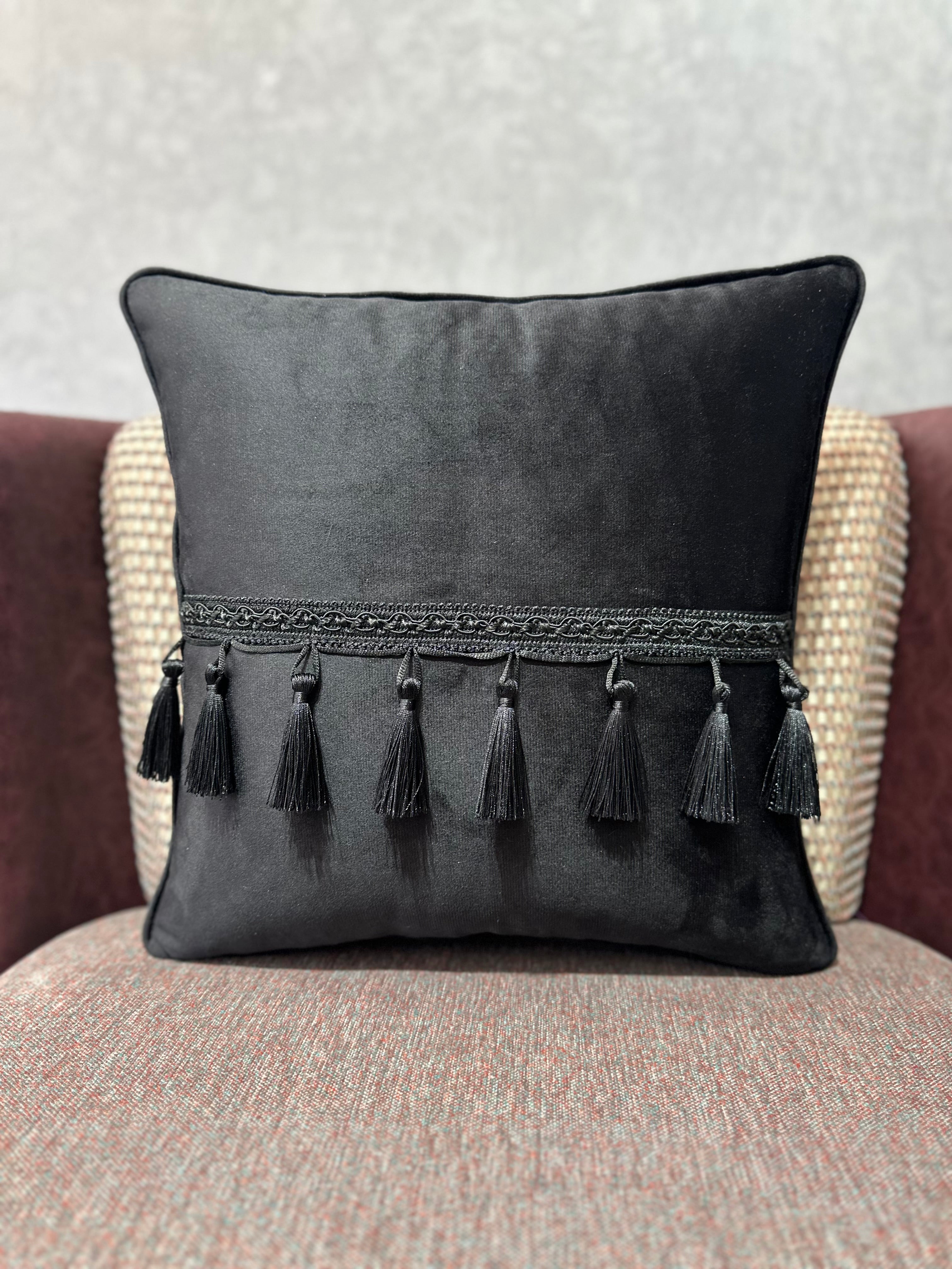 SARKIK PÜSKÜL-02 (SİYAH SOLİD)