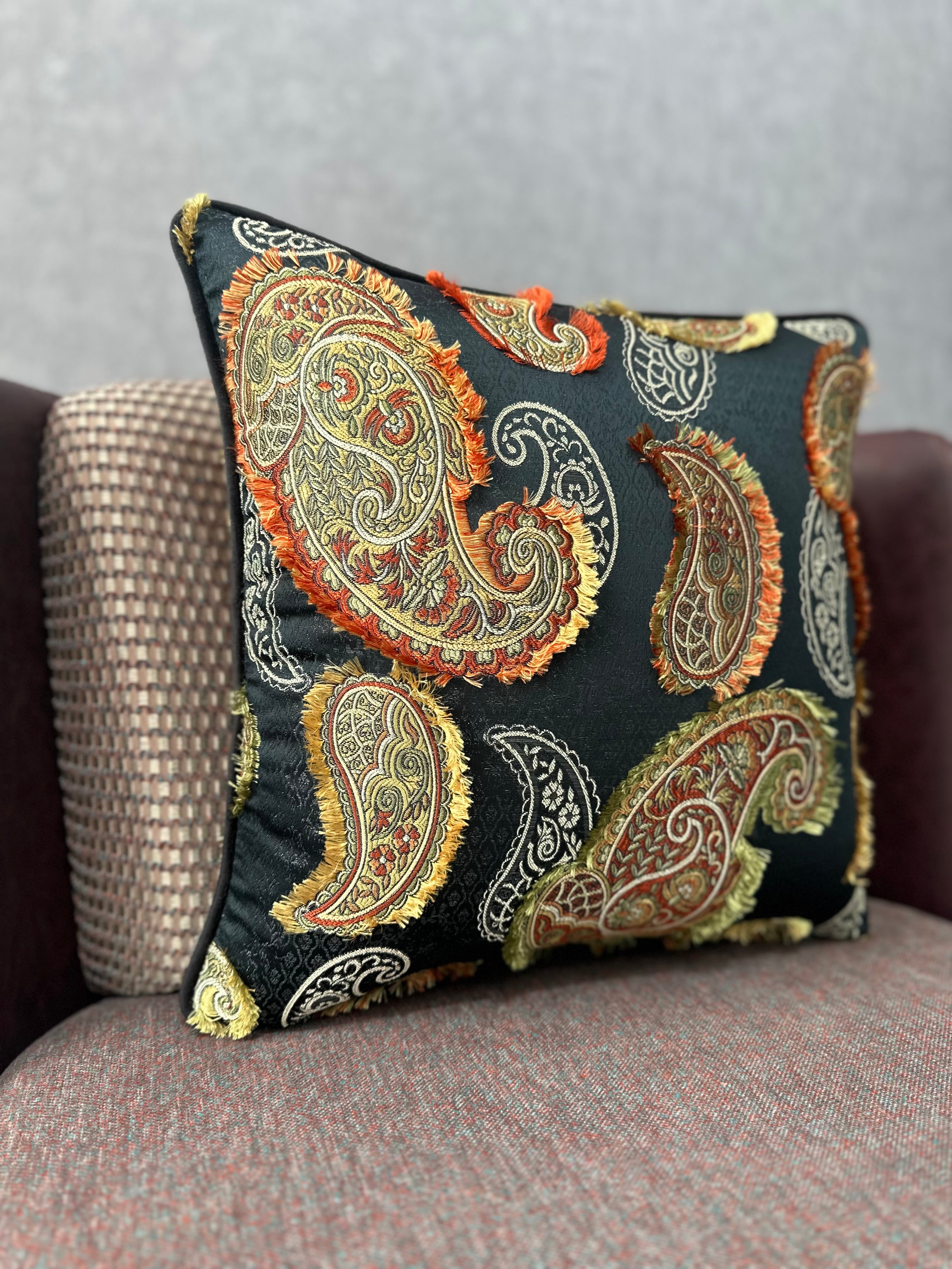 Şal-319 (SİYAH ZEMİNLİ)