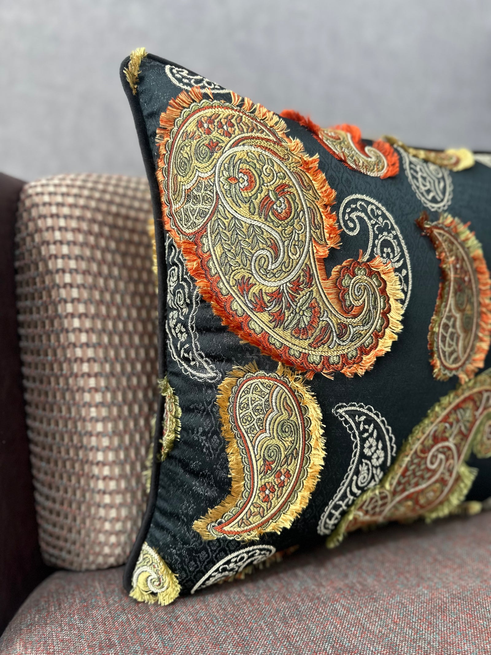 Şal-319 (SİYAH ZEMİNLİ)