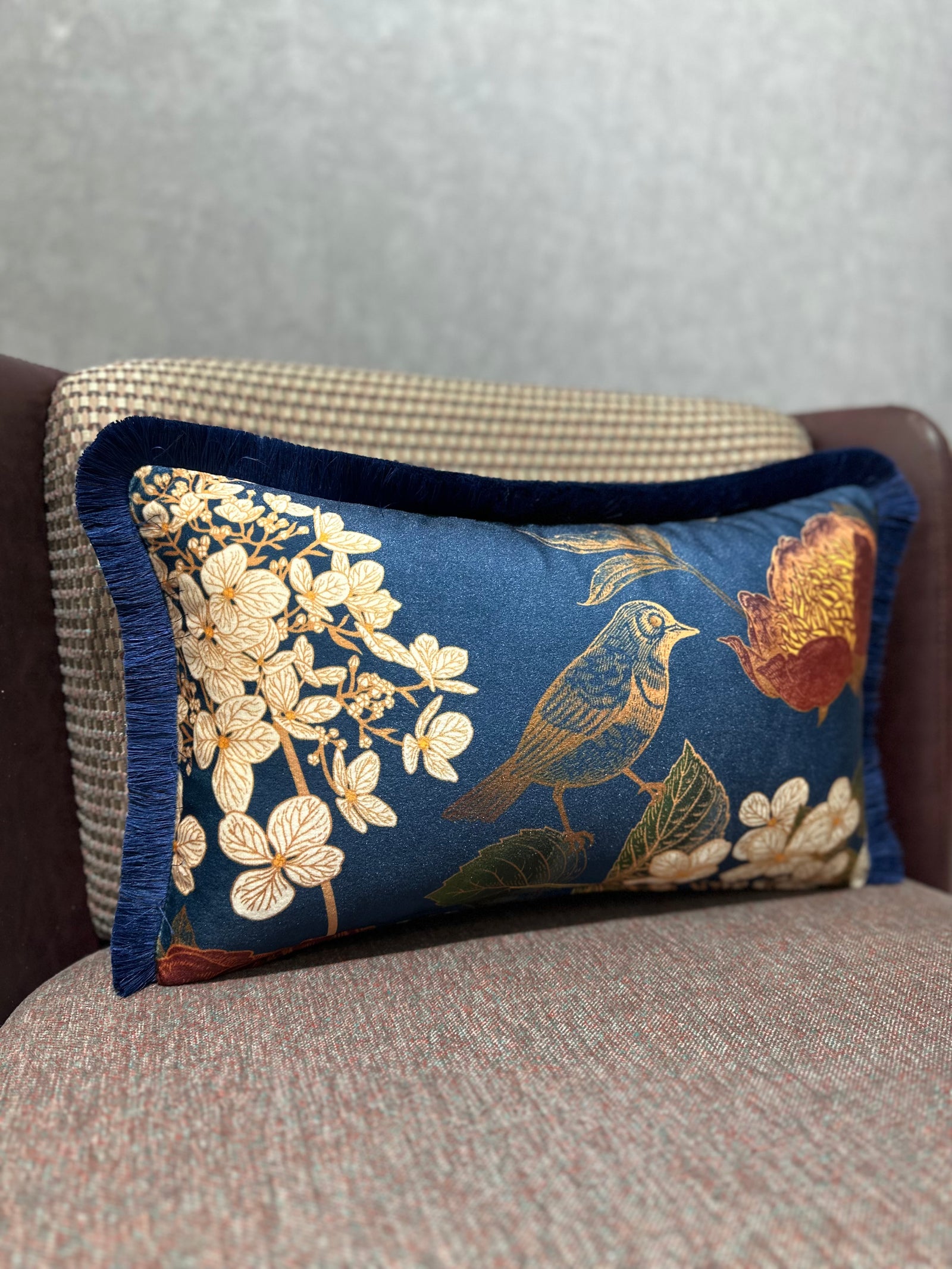 BLEND-9372 DARK BLUE PILLOW 