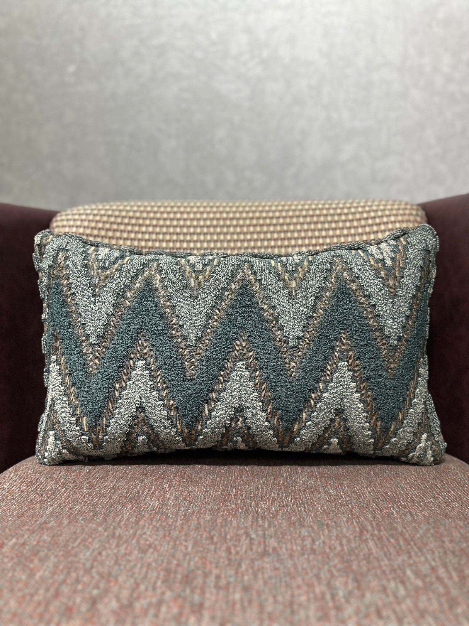 Chevron-200