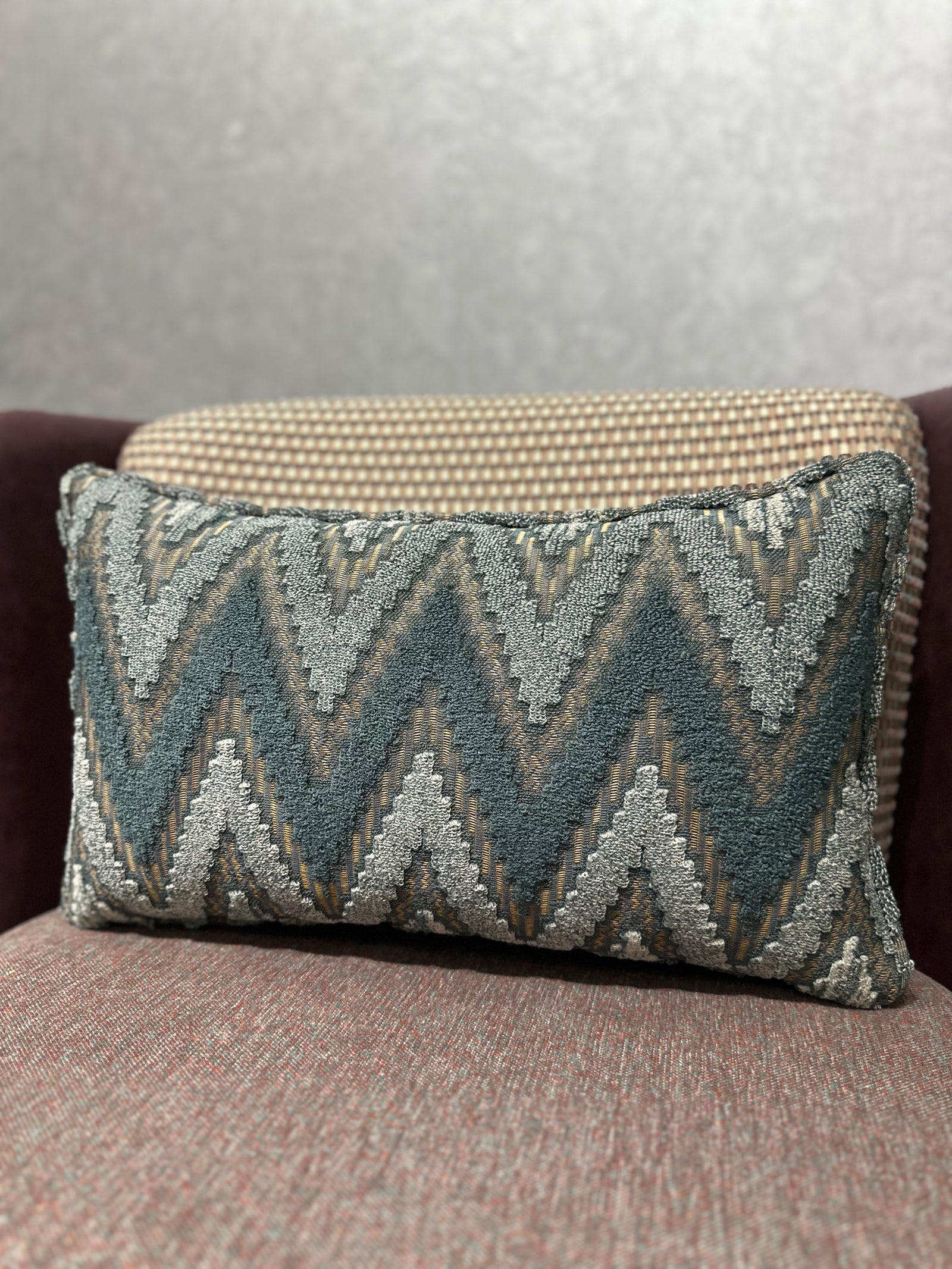 Chevron-200
