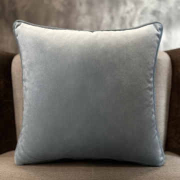 SOLID-19 PILLOW 